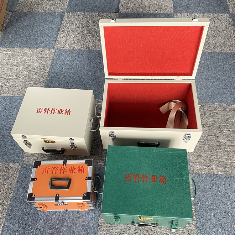 东阳爆破工程作业箱如何选择？玻璃钢与传统材质的全面对比